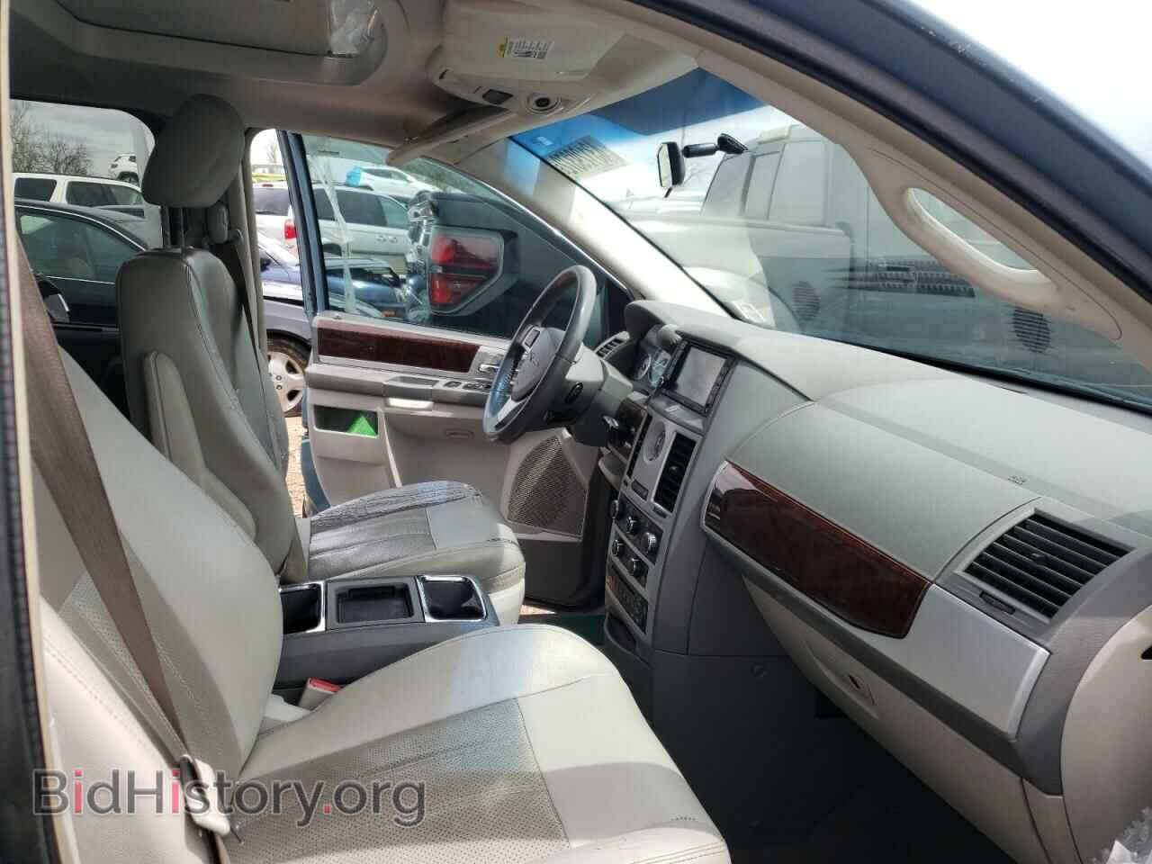 2009 CHRYSLER MINIVAN - VIN: 2A8HR54X39R648943 - Фото 5