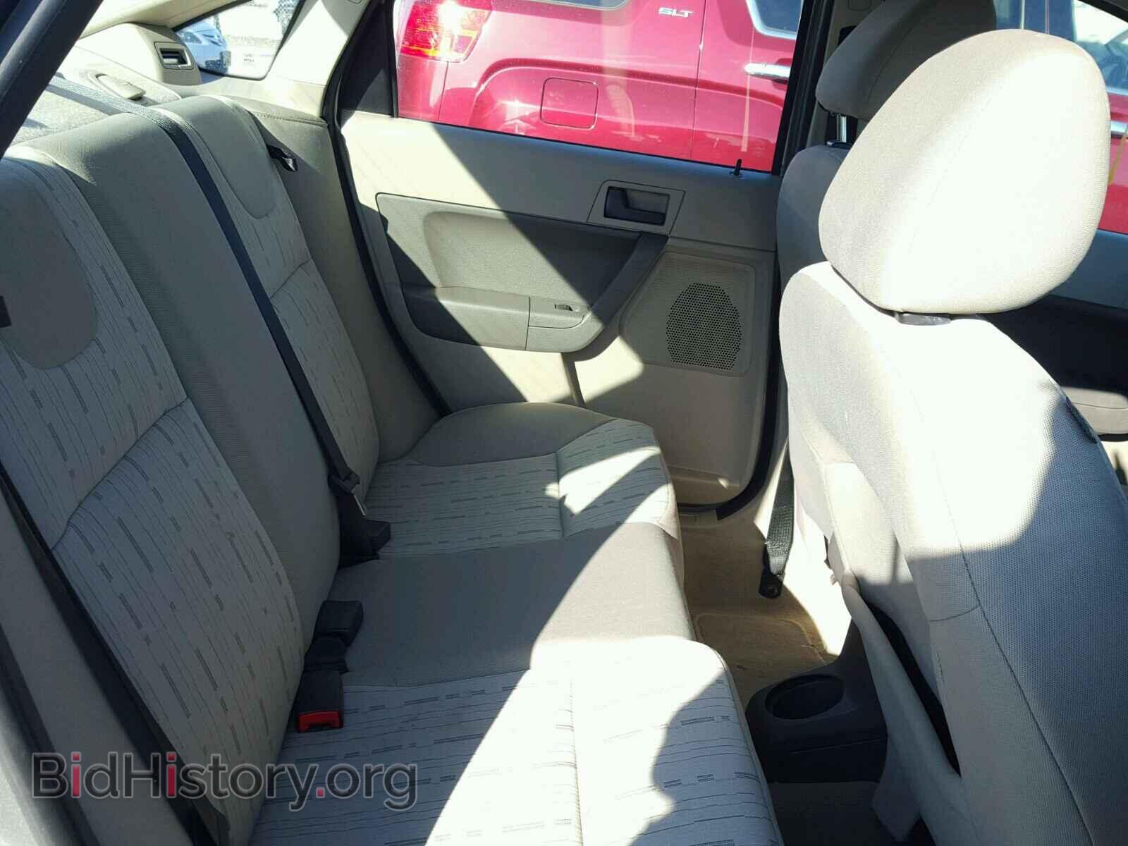 2008 FORD FOCUS - VIN: 1FAHP35N38W282945 - Photo 6