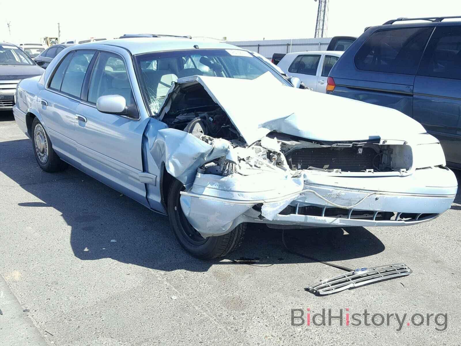 Photo 2FAFP73W8YX126978 - FORD CROWN VIC 2000