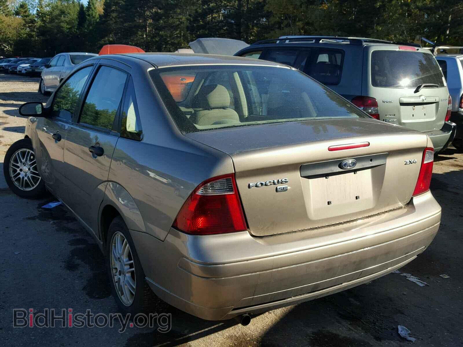 2005 FORD FOCUS - VIN: 1FAFP34N95W168131 - Фото 3