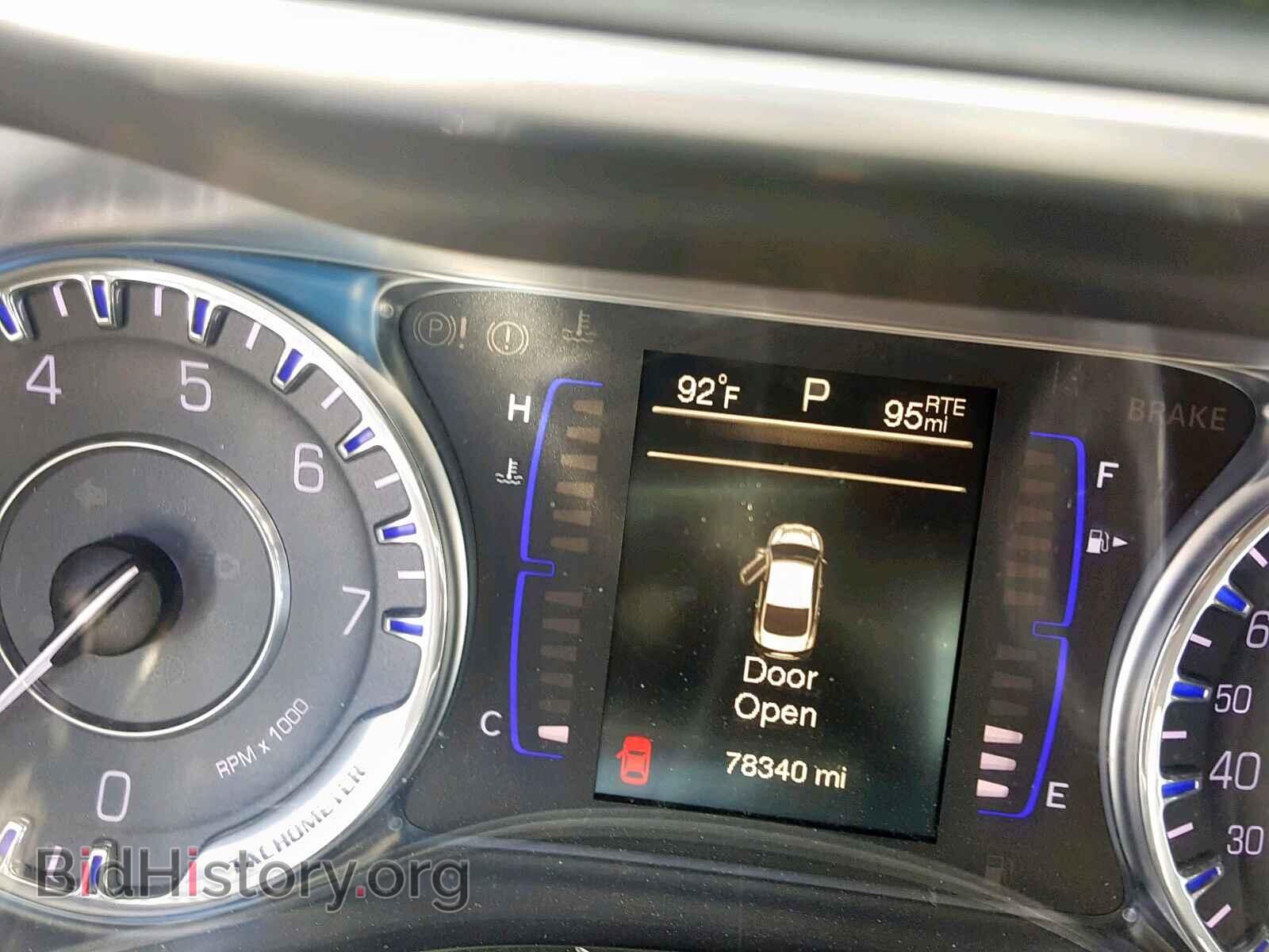 2016 CHRYSLER 200 - VIN: 1C3CCCAB3GN169632 - Photo 8