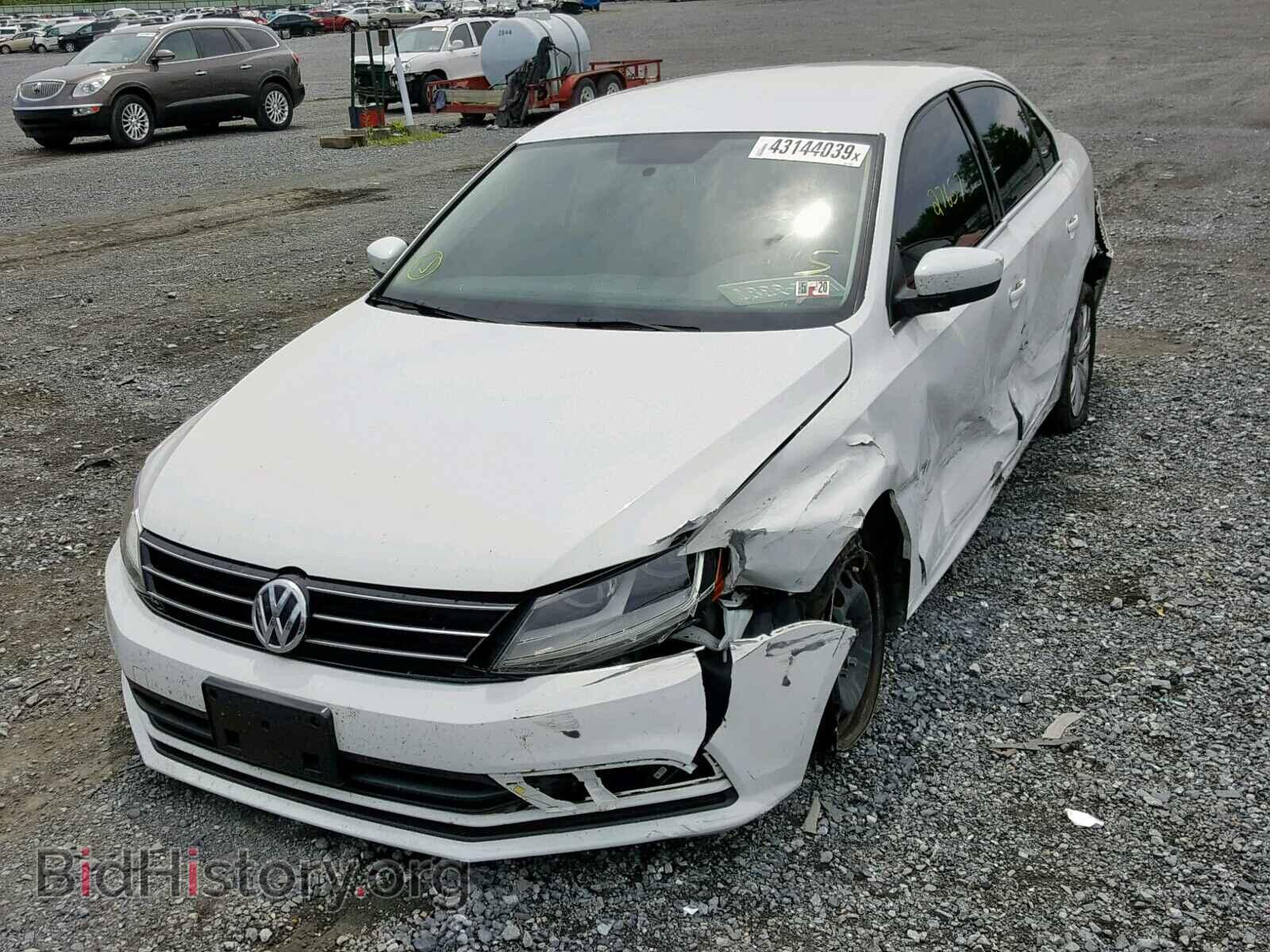 2017 VOLKSWAGEN JETTA - VIN: 3VW167AJ0HM226290 - Фото 2