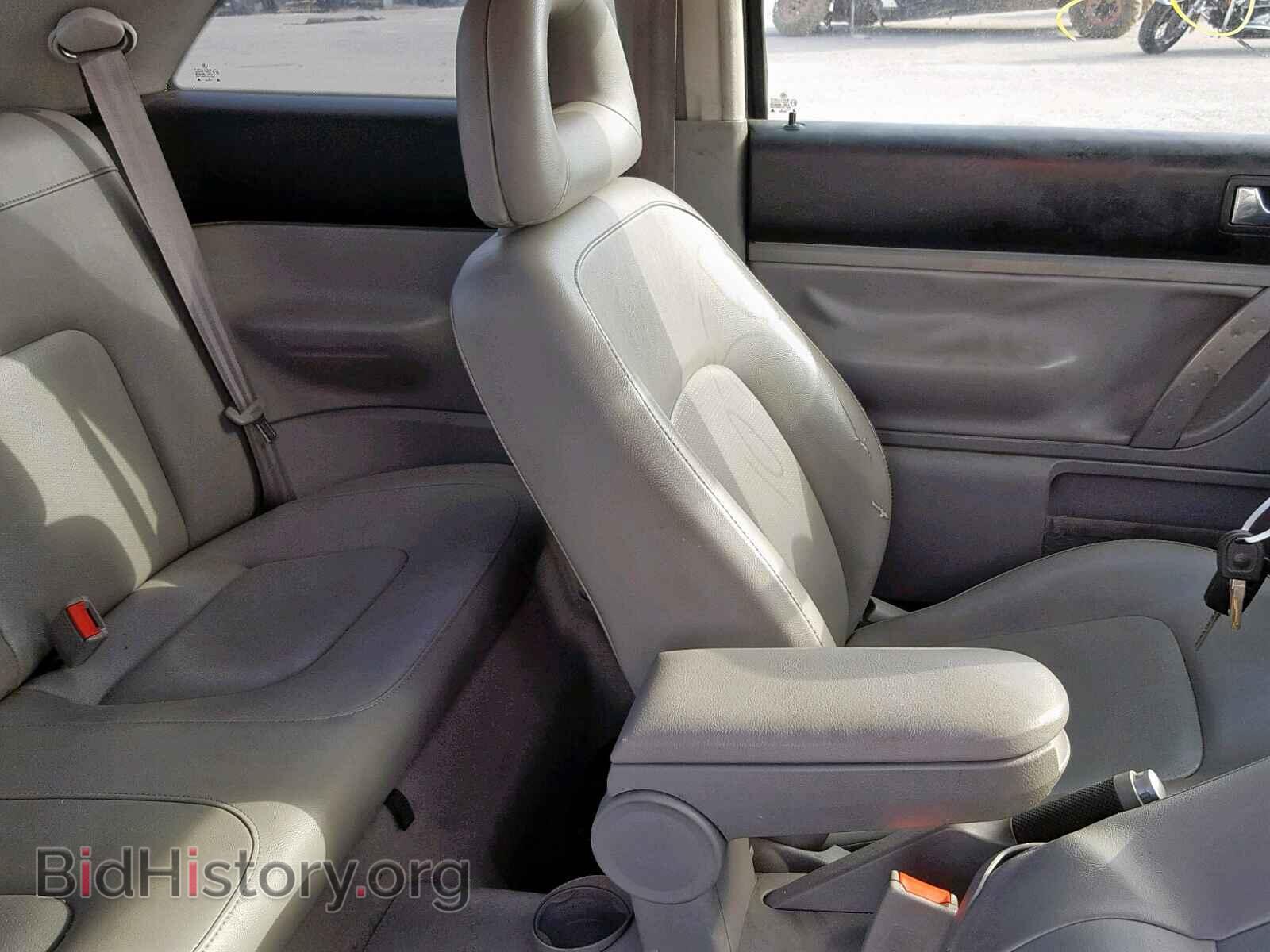 2000 VOLKSWAGEN BEETLE - VIN: 3VWCD21C2YM467769 - Фото 6