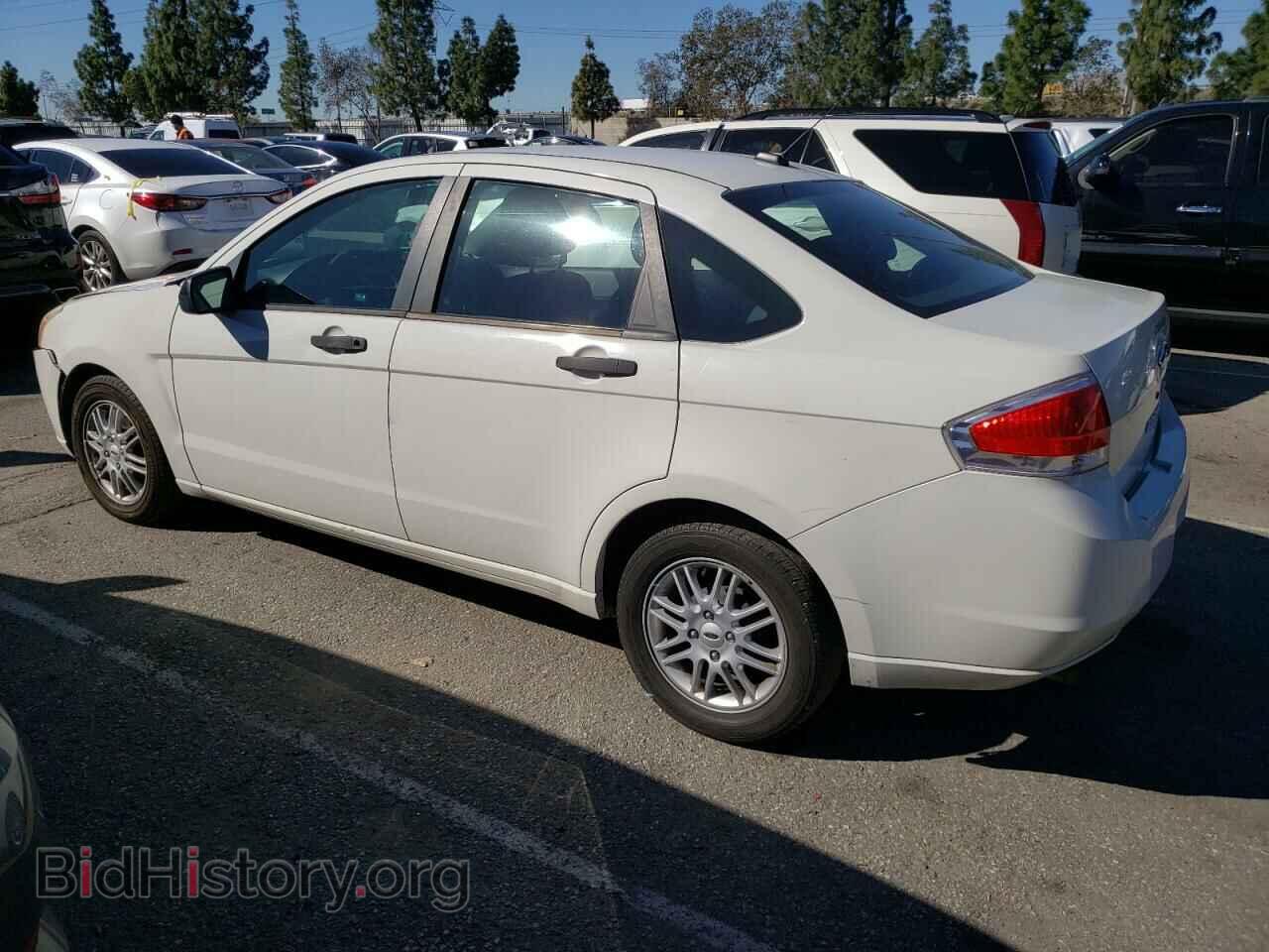 2009 FORD FOCUS - VIN: 1FAHP35N29W193580 - Фото 2