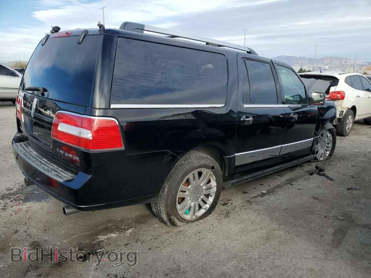 2012 LINCOLN NAVIGATOR - VIN: 5LMJJ3J58CEL01063 - Фото 3