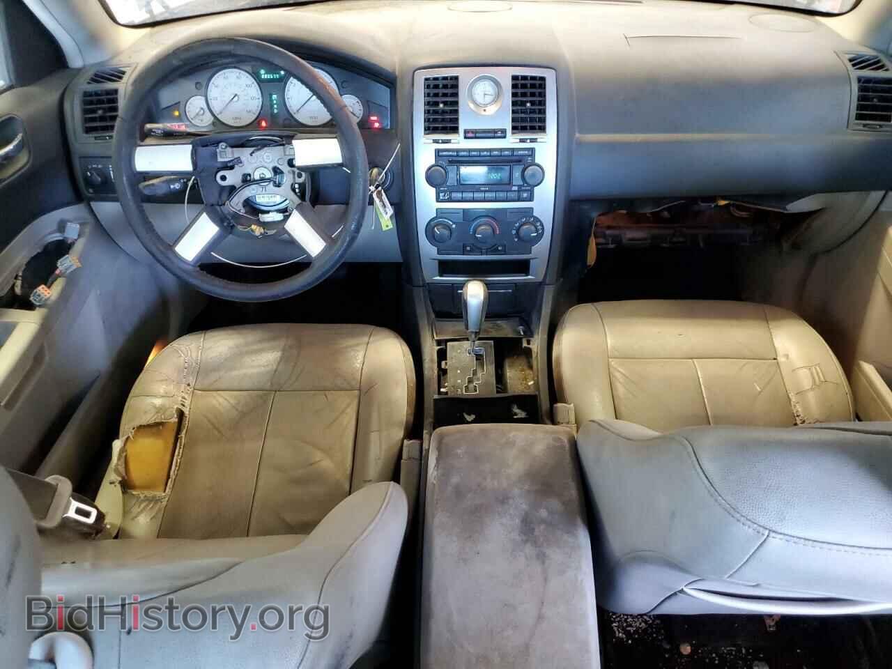 2007 CHRYSLER 300 - VIN: 2C3KA53G47H693094 - Фото 8