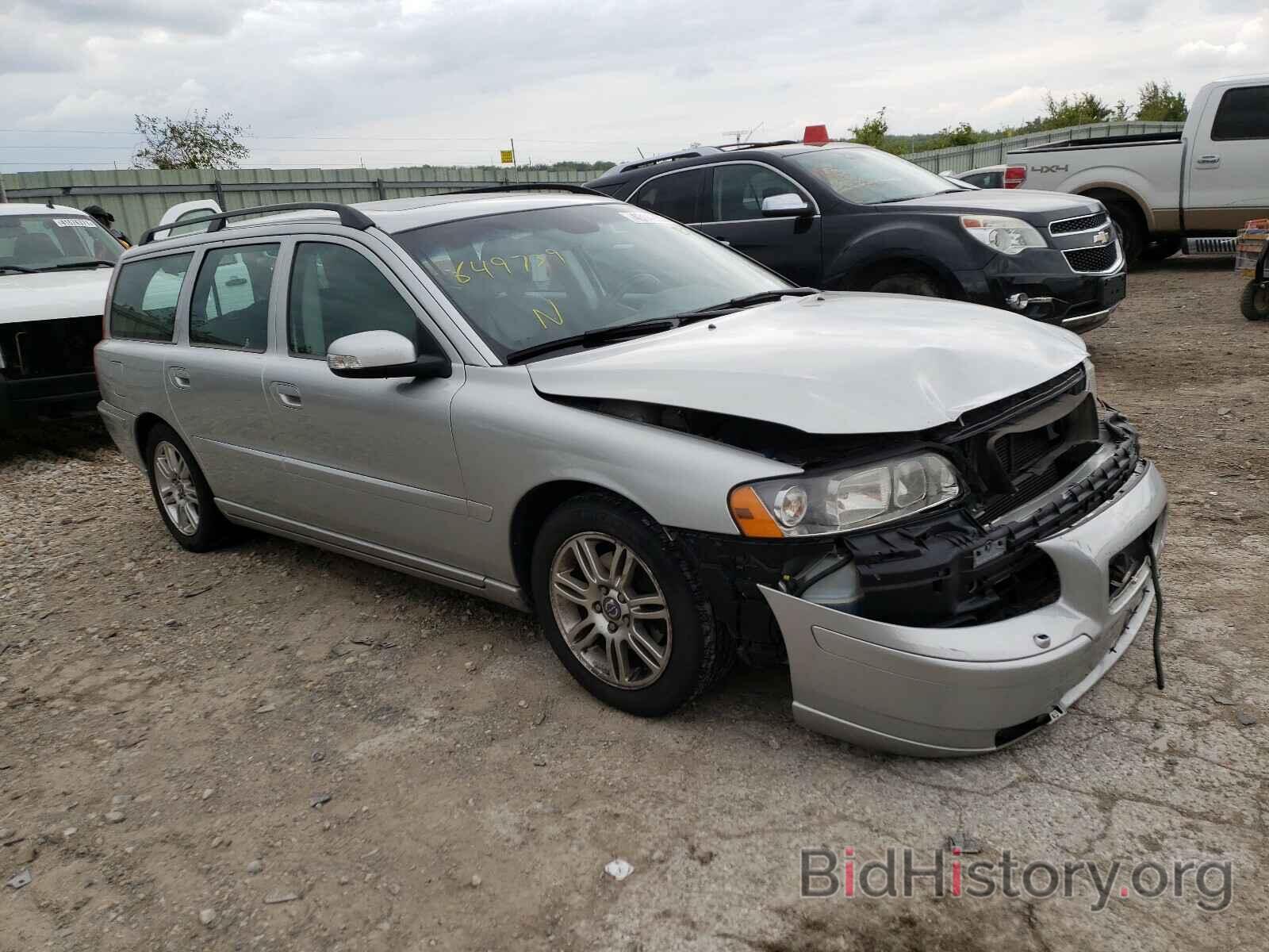 Photo YV1SW612672649739 - VOLVO V70 2007