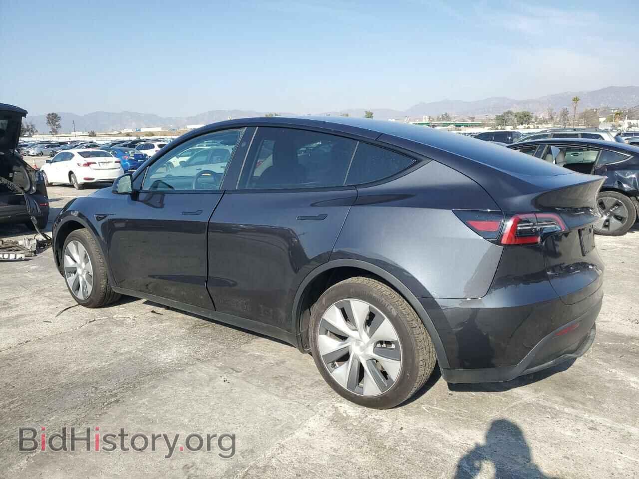 2024 TESLA MODEL Y - VIN: 7SAYGDEE5RF005285 - Photo 2