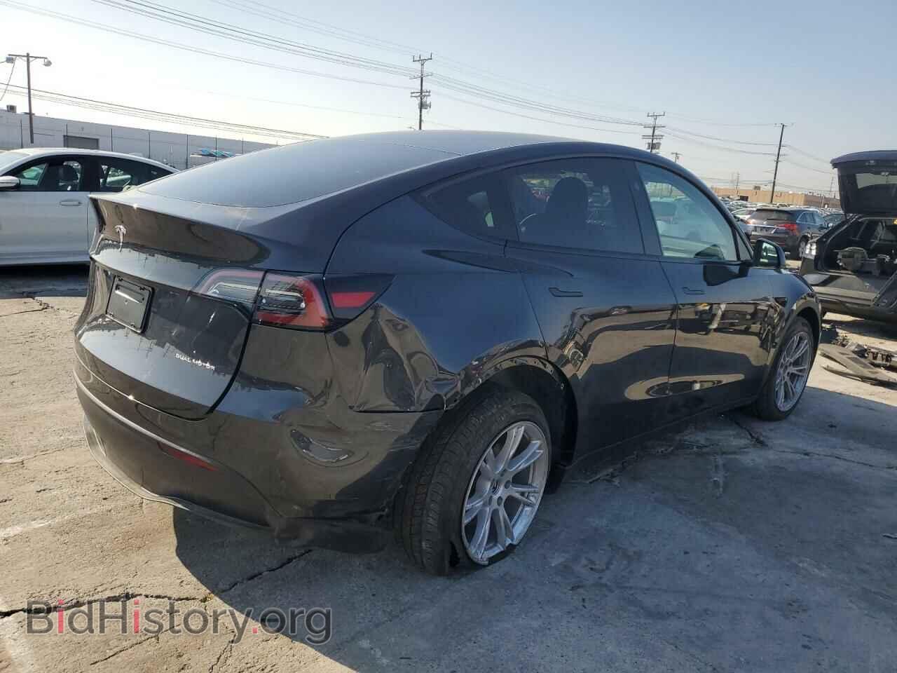 2024 TESLA MODEL Y - VIN: 7SAYGDEE5RF005285 - Photo 3