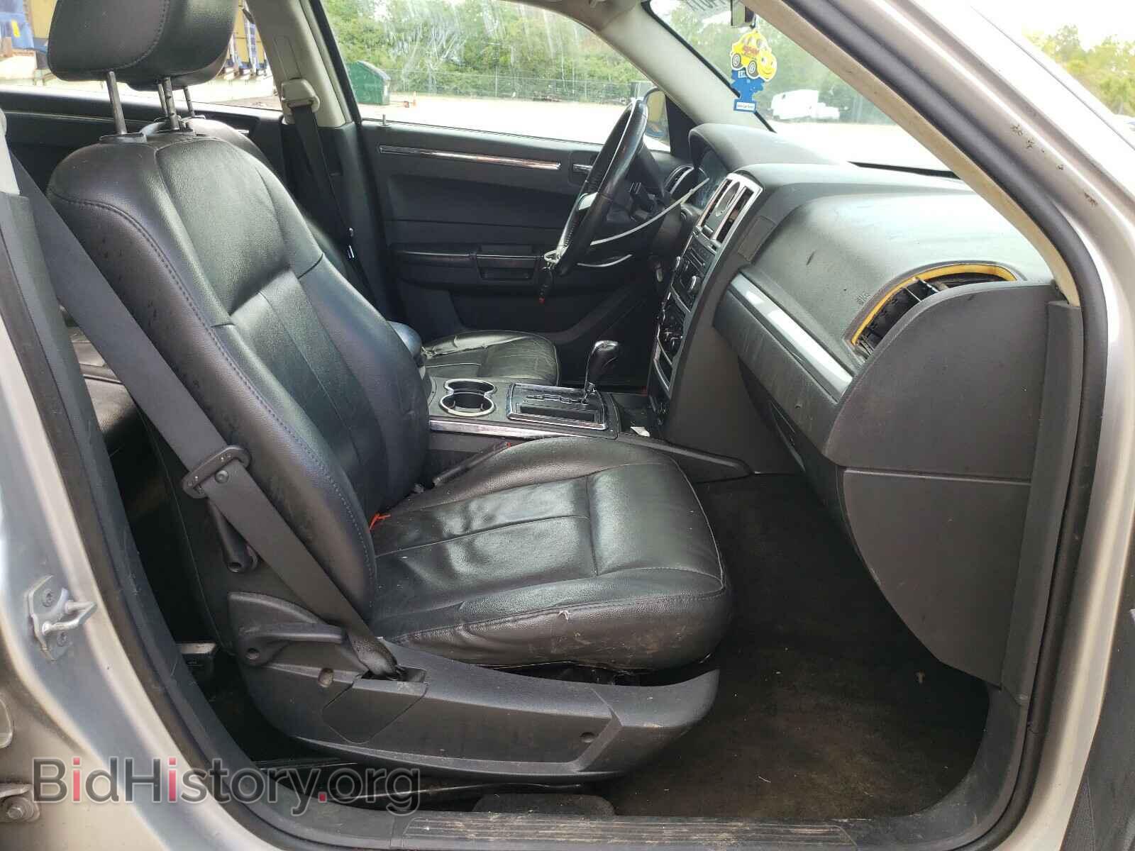 2010 CHRYSLER 300 - VIN: 2C3CA5CV0AH326879 - Фото 5