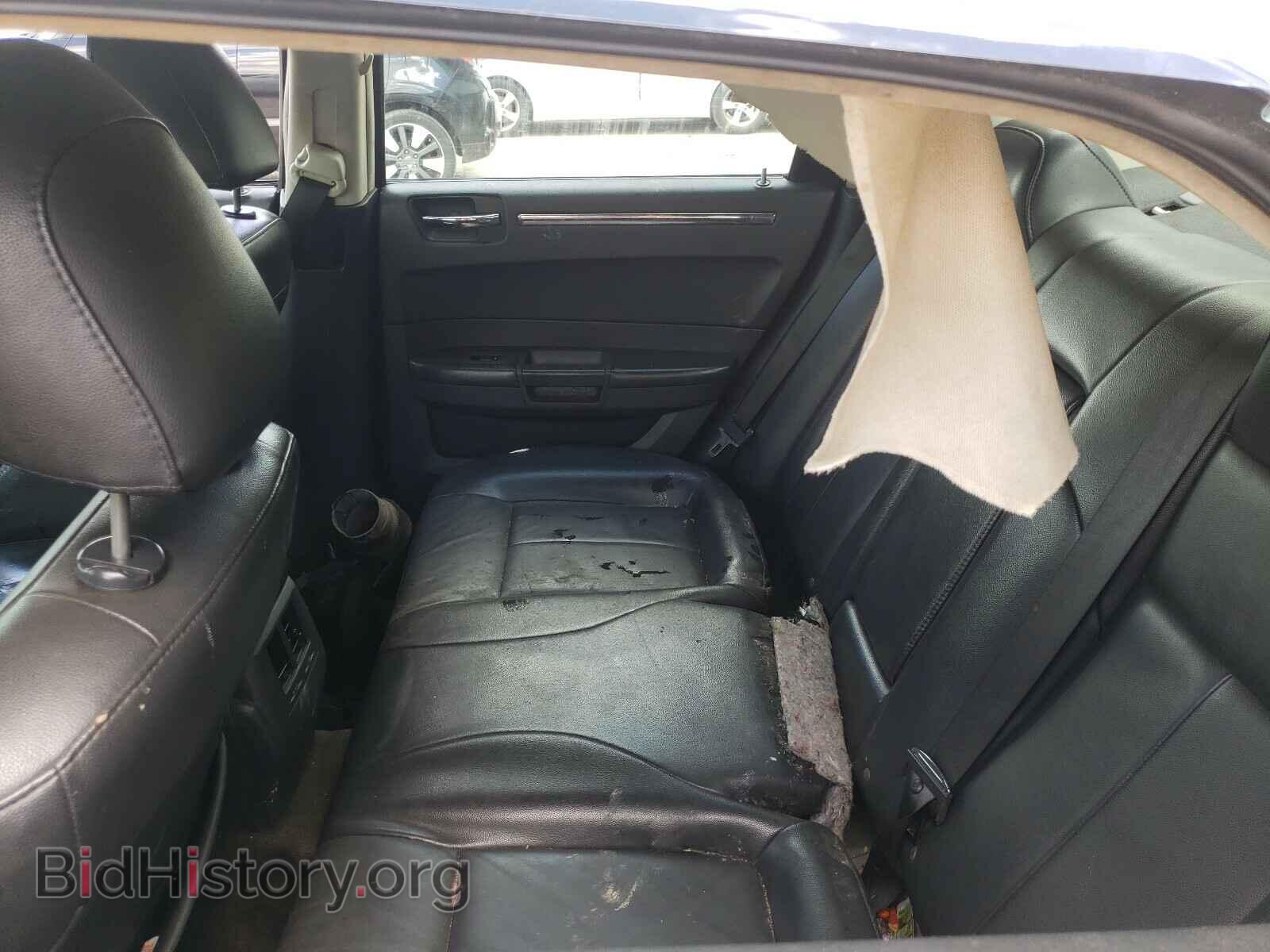2010 CHRYSLER 300 - VIN: 2C3CA5CV0AH326879 - Фото 6