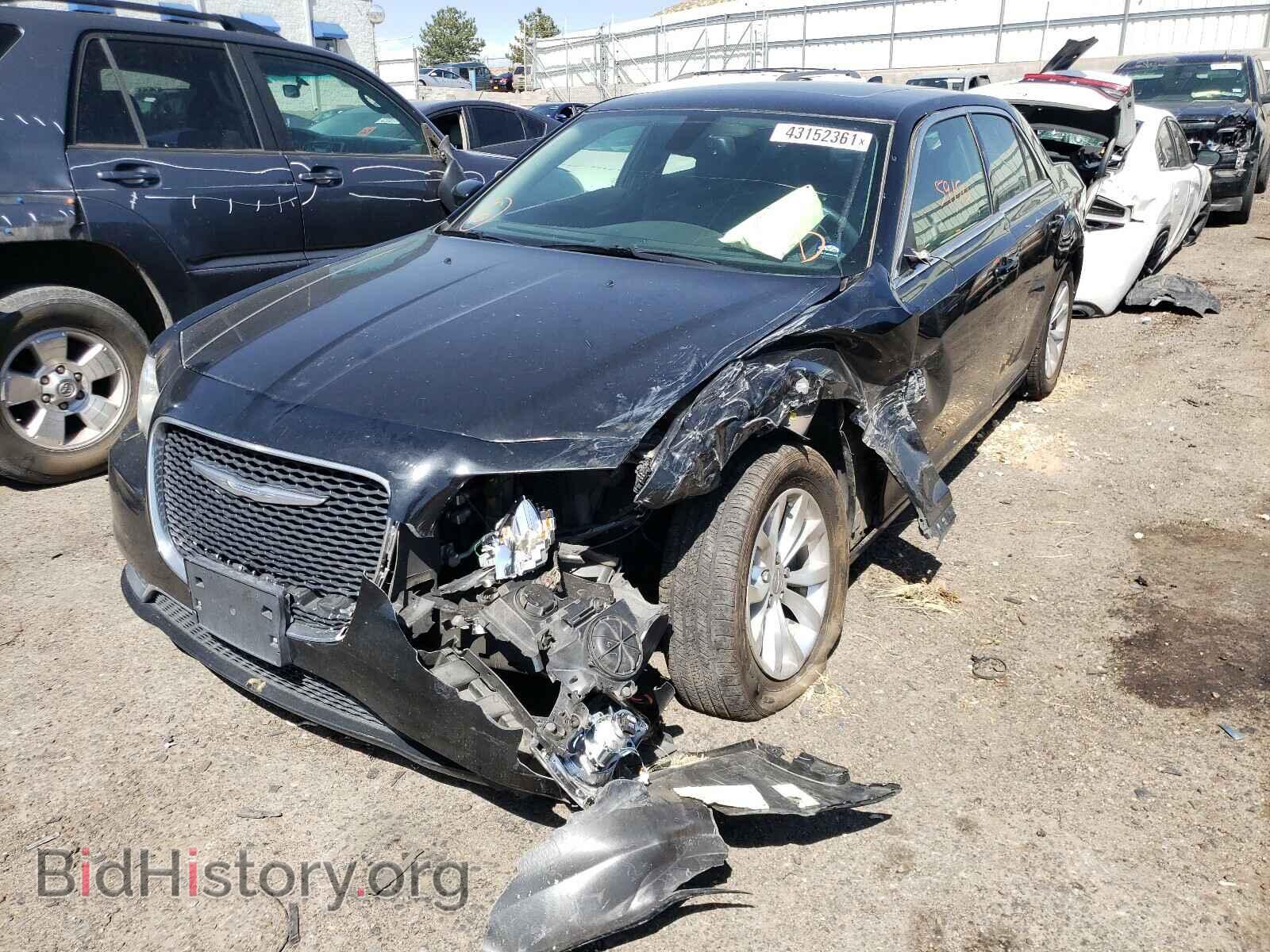 2016 CHRYSLER 300 - VIN: 2C3CCAAG4GH167350 - Фото 2