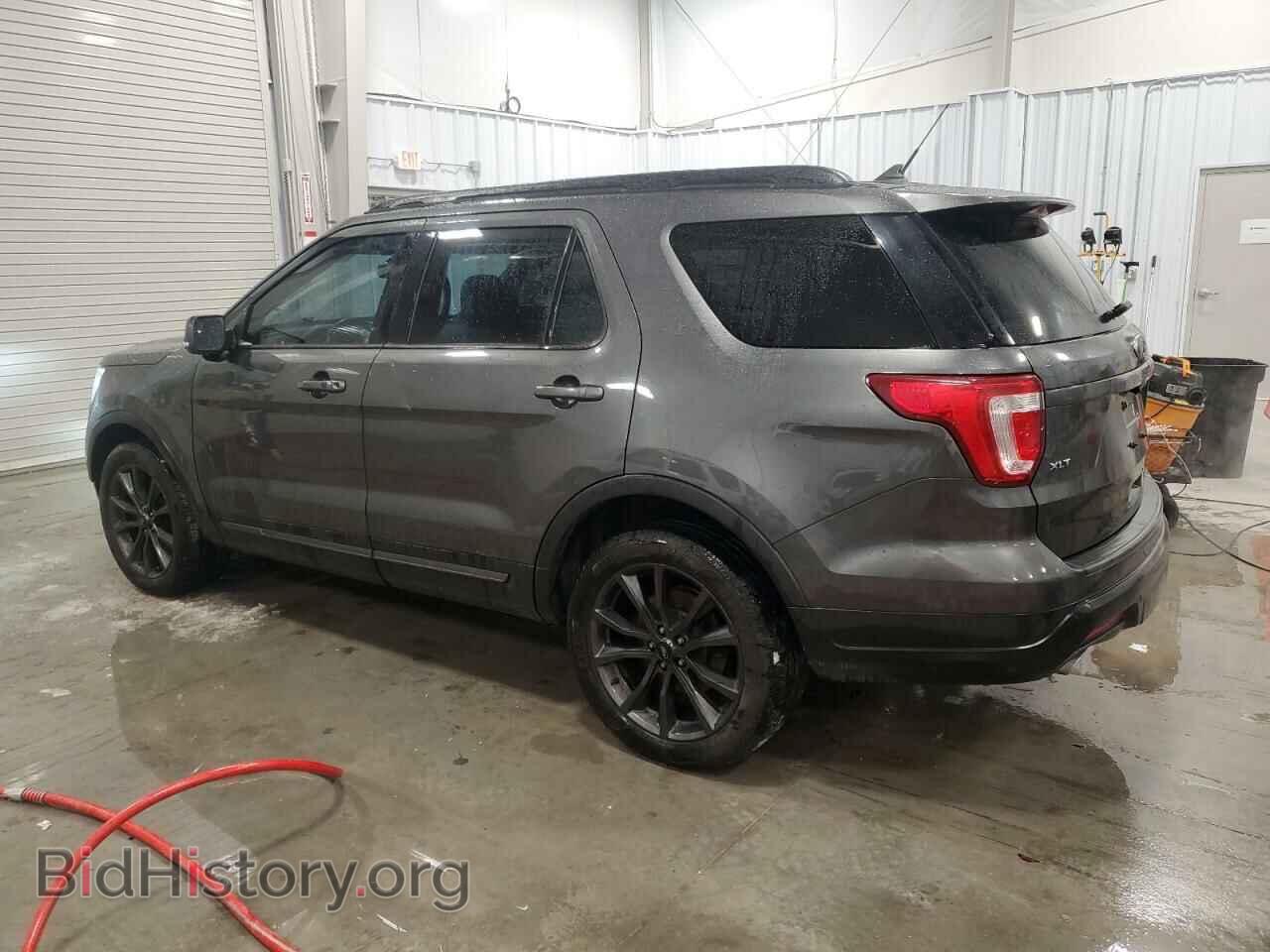 2018 FORD EXPLORER - VIN: 1FM5K8D85JGB49622 - Photo 2