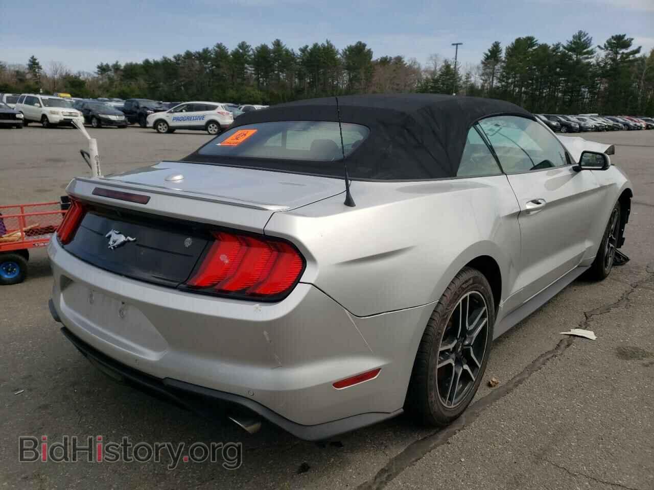 2018 FORD MUSTANG - VIN: 1FATP8UH4J5109742 - Фото 4