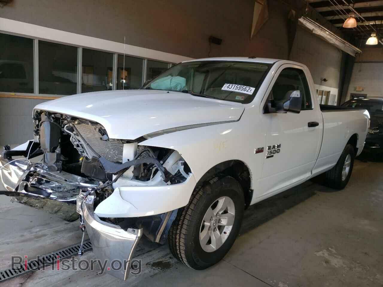 2020 RAM 1500 - VIN: 3C6JR6DT7LG290374 - Photo 2
