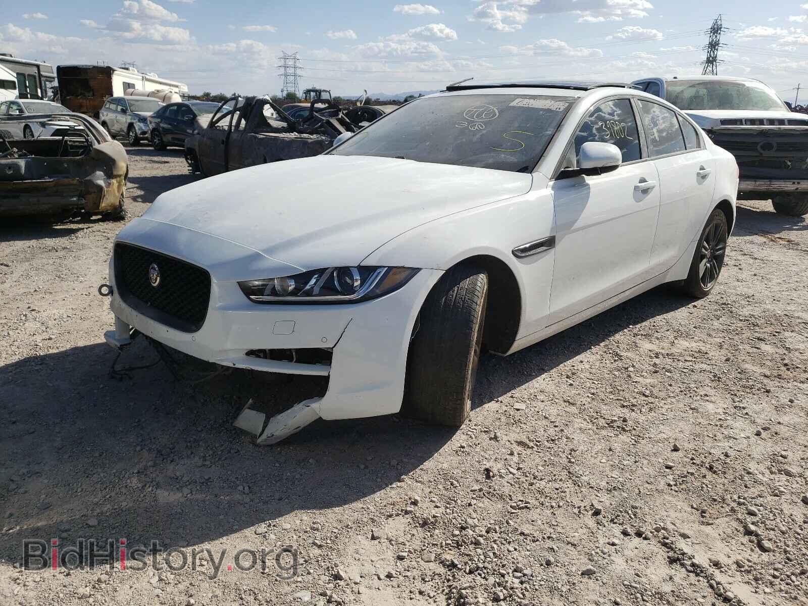 2017 JAGUAR XE - VIN: SAJAE4BG1HA964850 - Фото 2