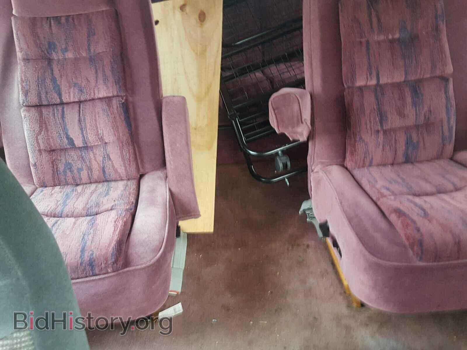 1992 FORD ECONOLINE - VIN: 1FDEE14N6NHA13875 - Фото 6