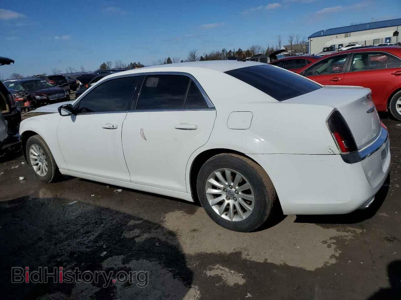 2014 CHRYSLER 300 - VIN: 2C3CCAAG9EH161802 - Фото 2