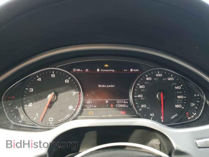 2012 Audi A8 (VIN WAUAVAFD6CN015113) — фото 9 из 12