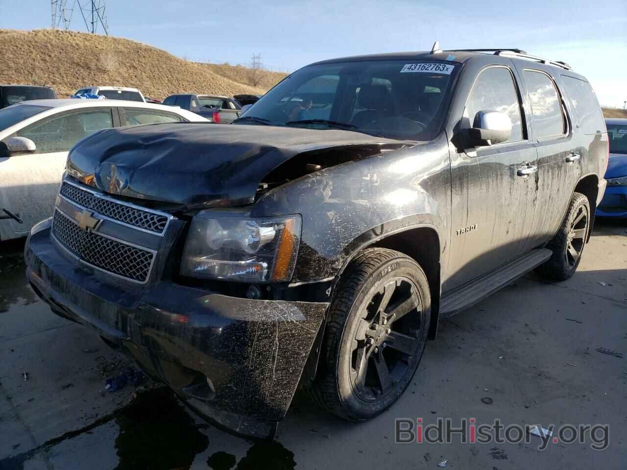 Photo 1GNSKCE0XDR178133 - CHEVROLET TAHOE 2013