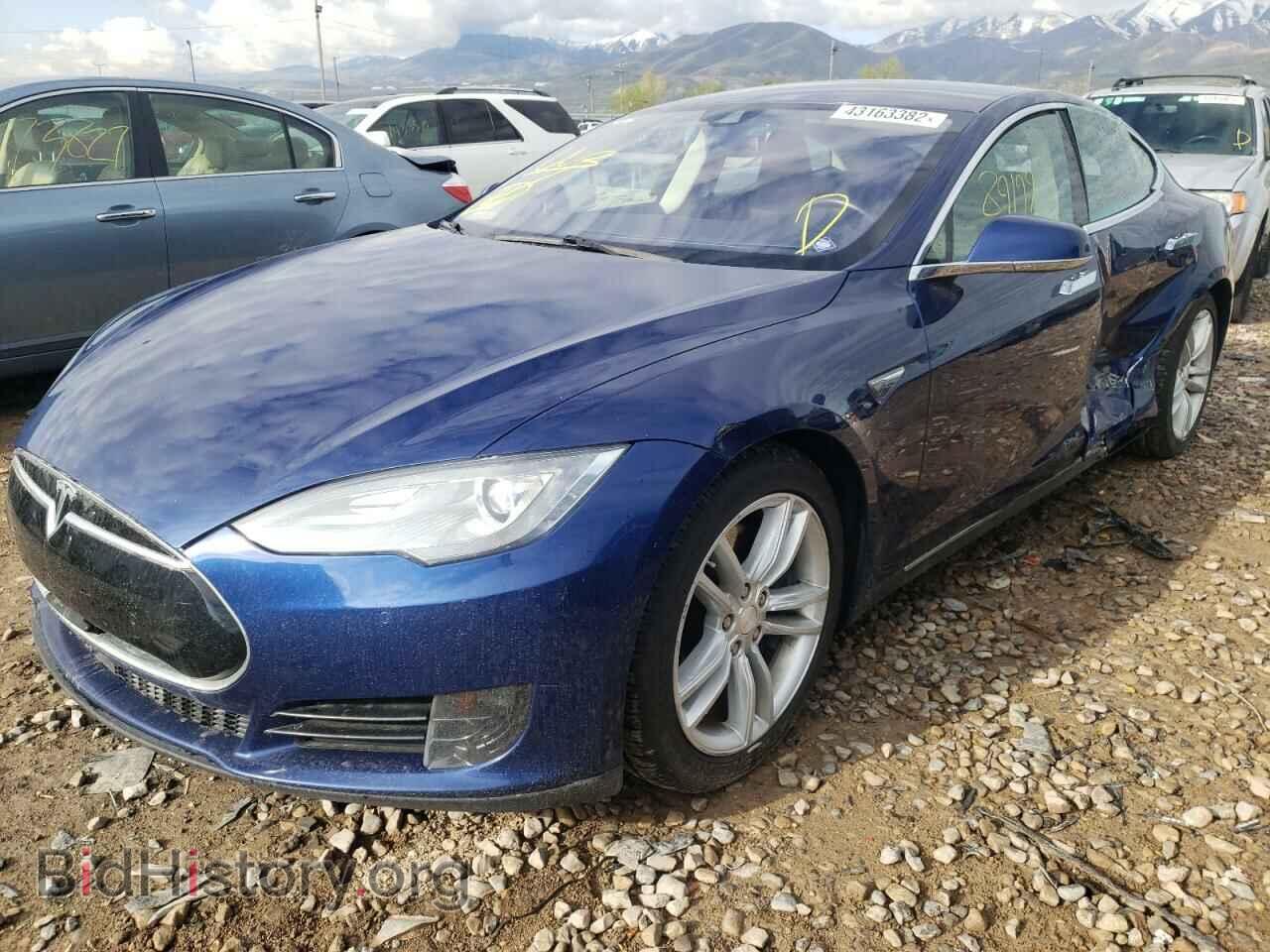 2015 TESLA MODEL S - VIN: 5YJSA1S22FF091793 - Фото 2