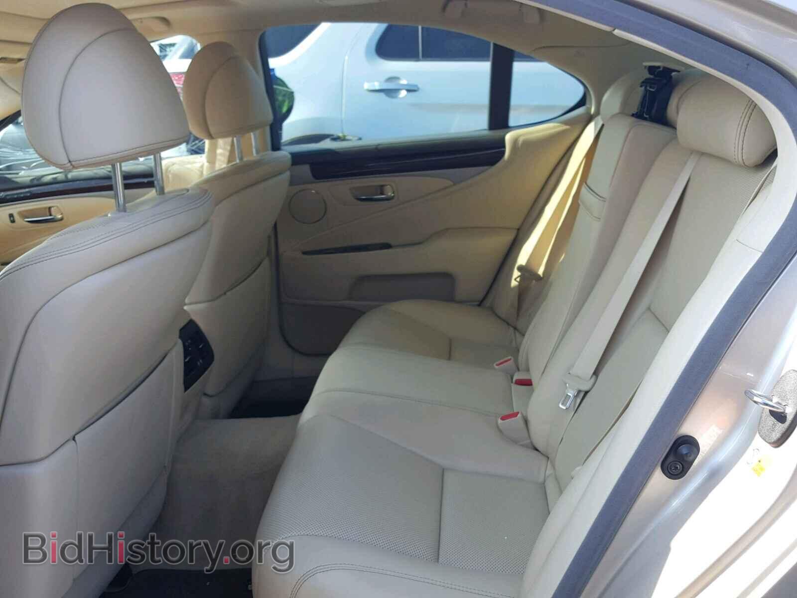 2016 LEXUS LS460 - VIN: JTHBL5EF2G5140217 - Photo 6