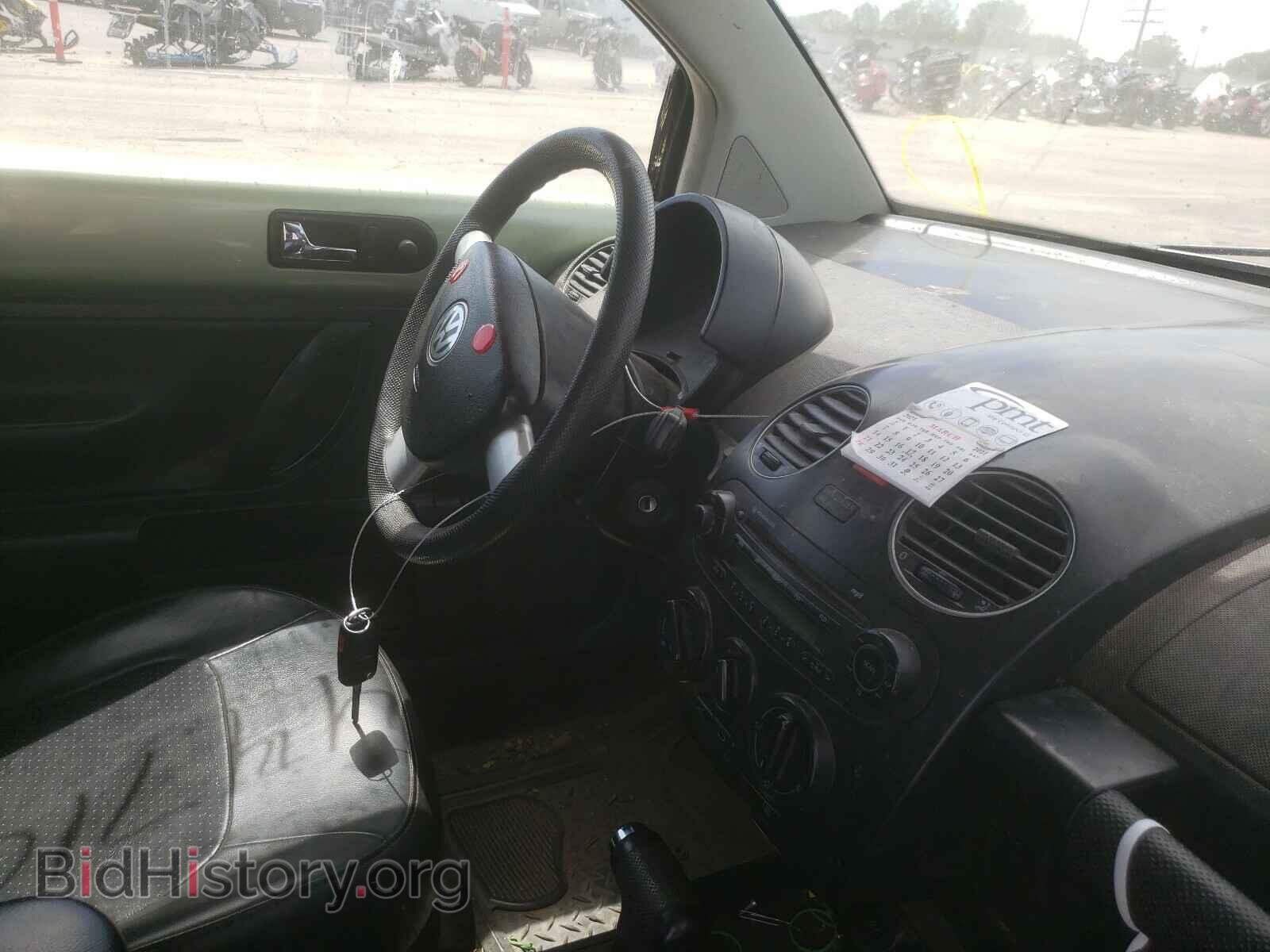 2010 VOLKSWAGEN BEETLE - VIN: 3VWPG3AG8AM009158 - Фото 9