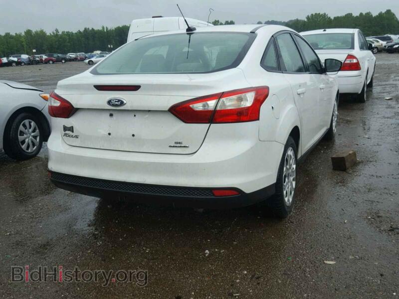 2012 Ford FOCUS (VIN 1FAHP3F20CL409858) — фото 4 из 10