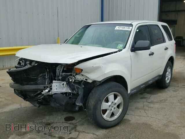 2011 FORD ESCAPE - VIN: 1FMCU0C72BKC28143 - Фото 2
