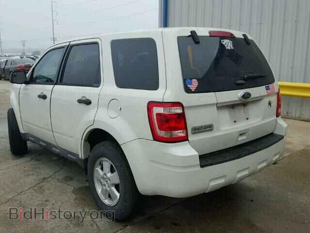 2011 FORD ESCAPE - VIN: 1FMCU0C72BKC28143 - Фото 3