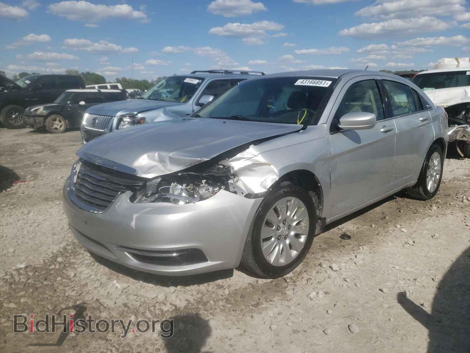 2012 CHRYSLER 200 - VIN: 1C3CCBAB2CN145505 - Фото 2