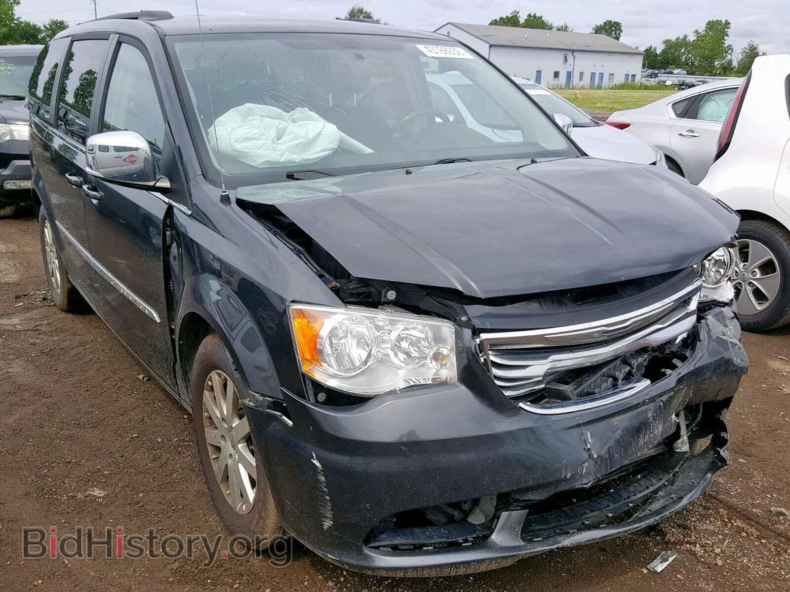 Photo 2A4RR8DGXBR783205 - CHRYSLER TOWN & COU 2011