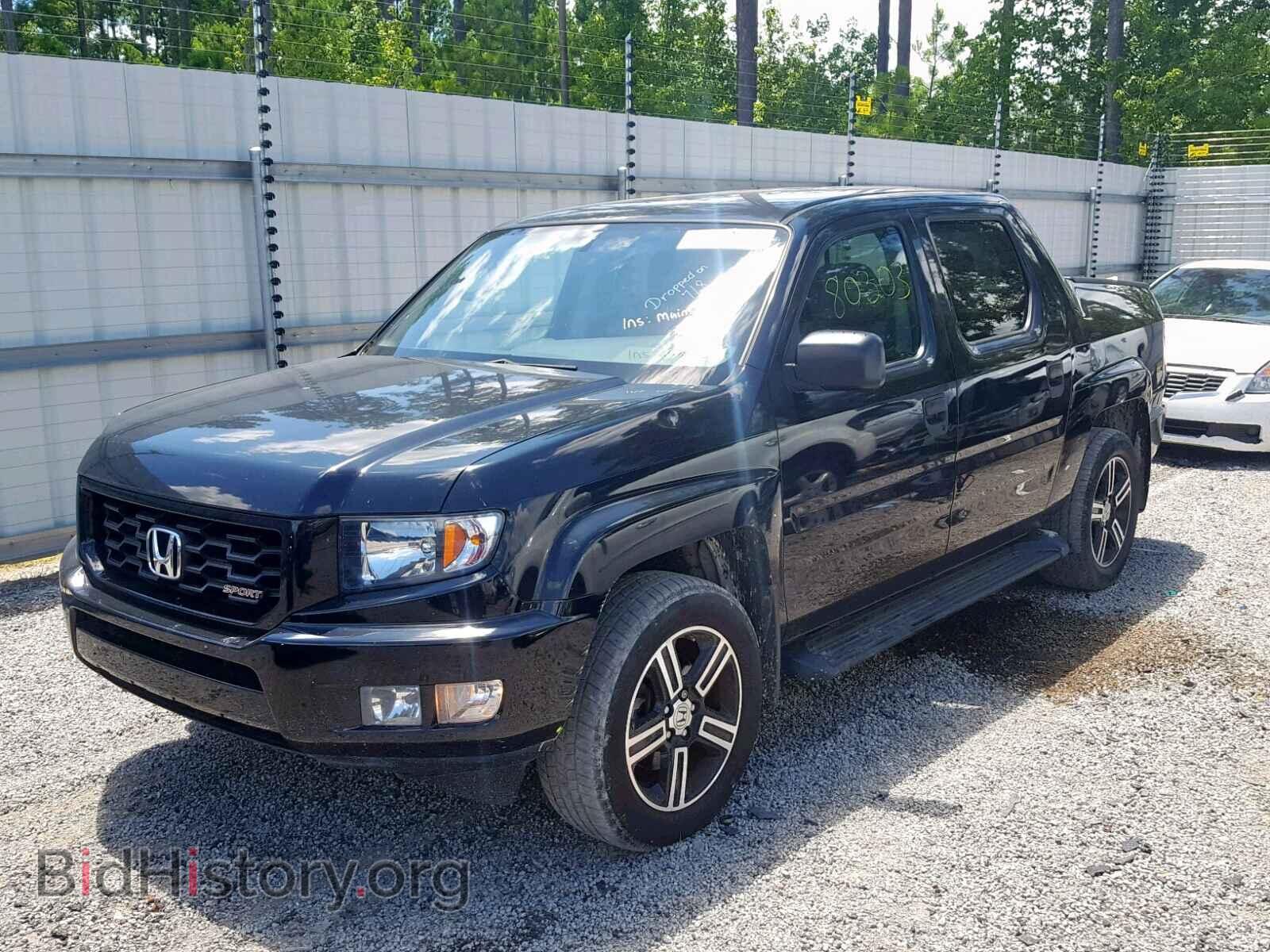 2013 HONDA RIDGELINE - VIN: 5FPYK1F71DB005374 - Фото 2