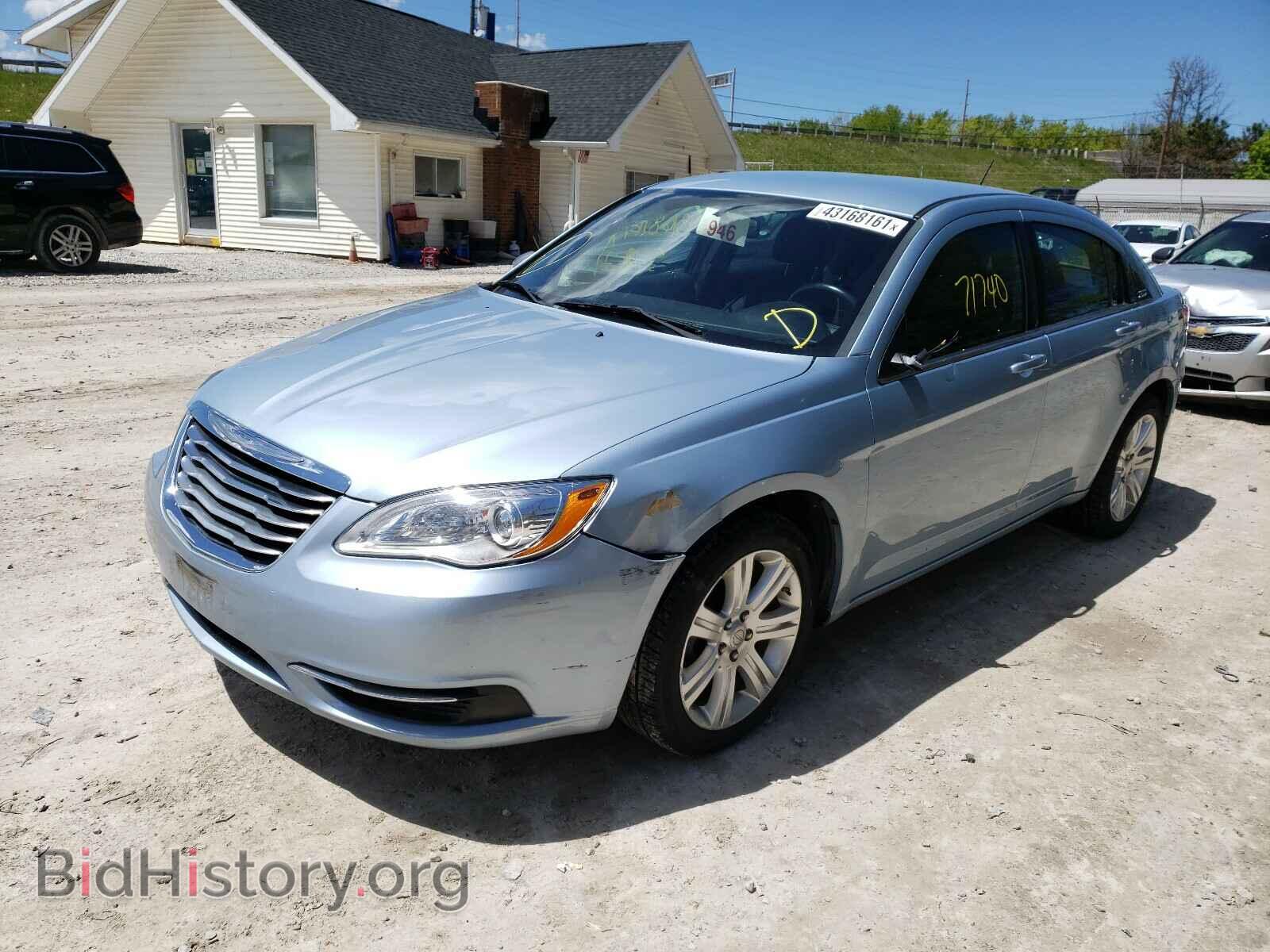 2013 CHRYSLER 200 - VIN: 1C3CCBBB4DN513280 - Фото 2
