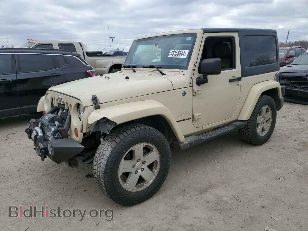 Photo 1J4AA5D11BL538302 - JEEP WRANGLER 2011