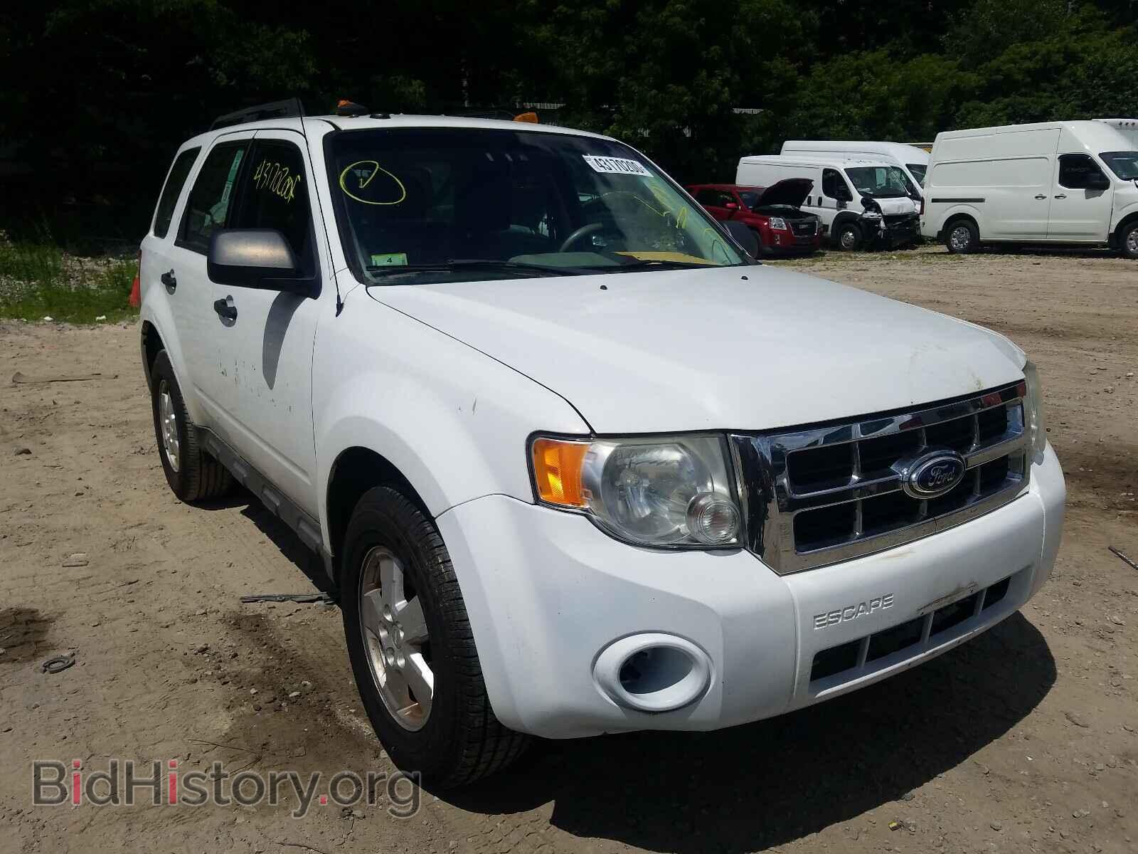 Фотография 1FMCU0DG3BKA45090 - FORD ESCAPE 2011
