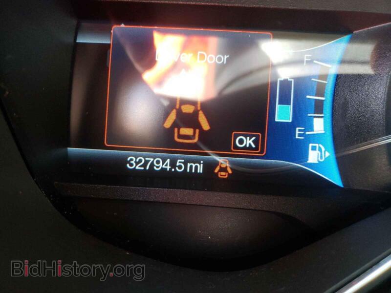 2017 Ford CMAX (VIN 1FADP5DU0HL100039) — photo 8 of 10