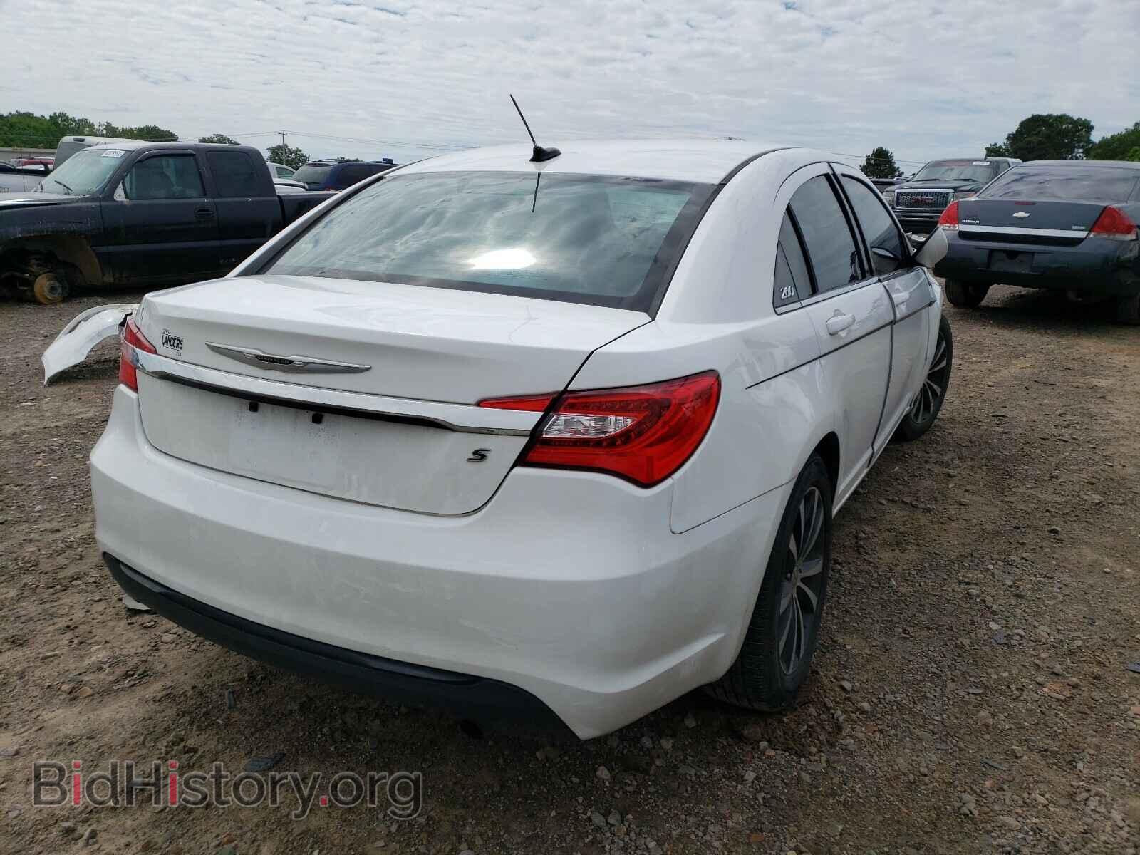 2013 CHRYSLER 200 - VIN: 1C3CCBBB1DN601011 - Фото 4