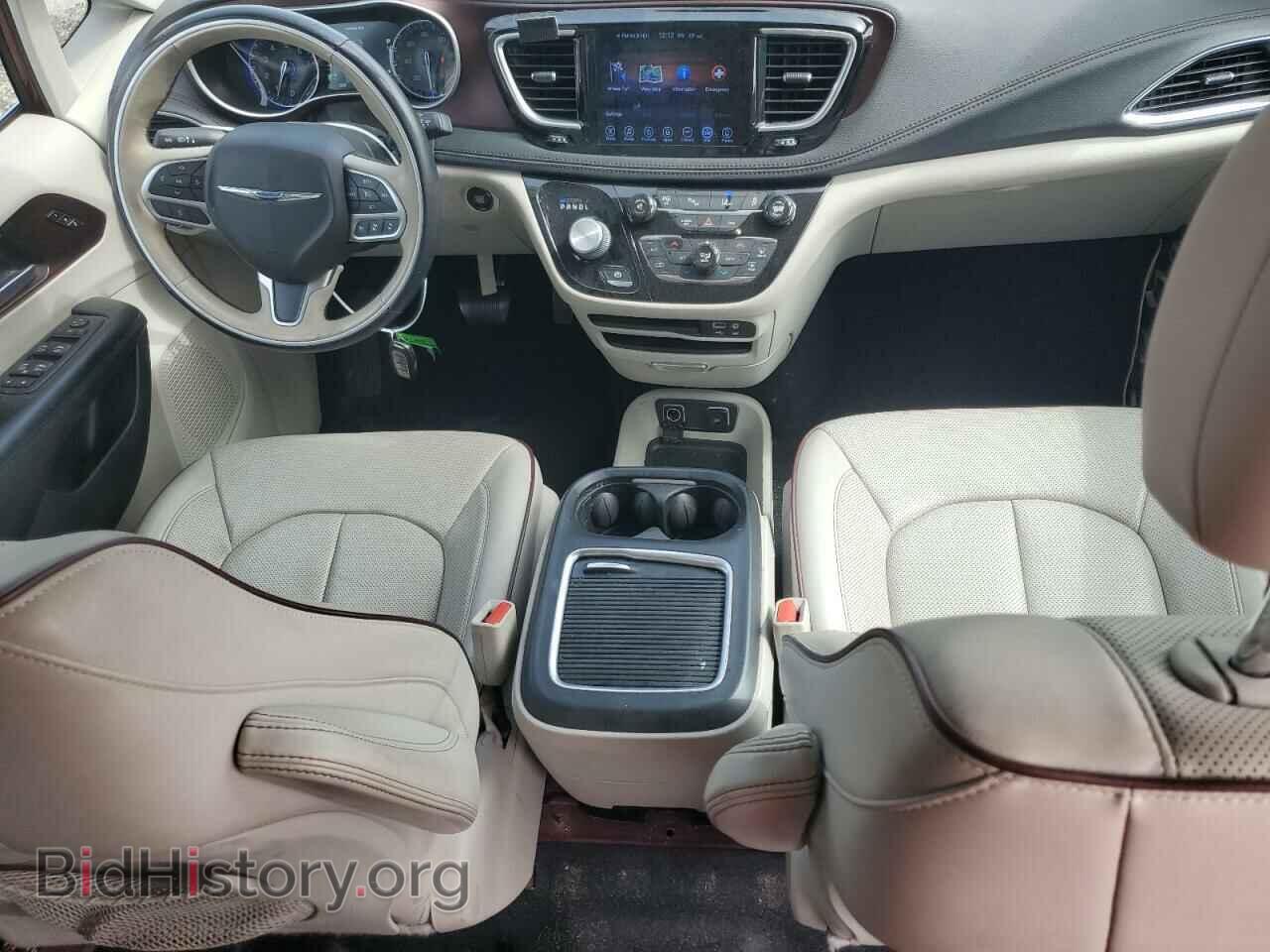 2017 CHRYSLER PACIFICA - VIN: 2C4RC1GGXHR644940 - Photo 8