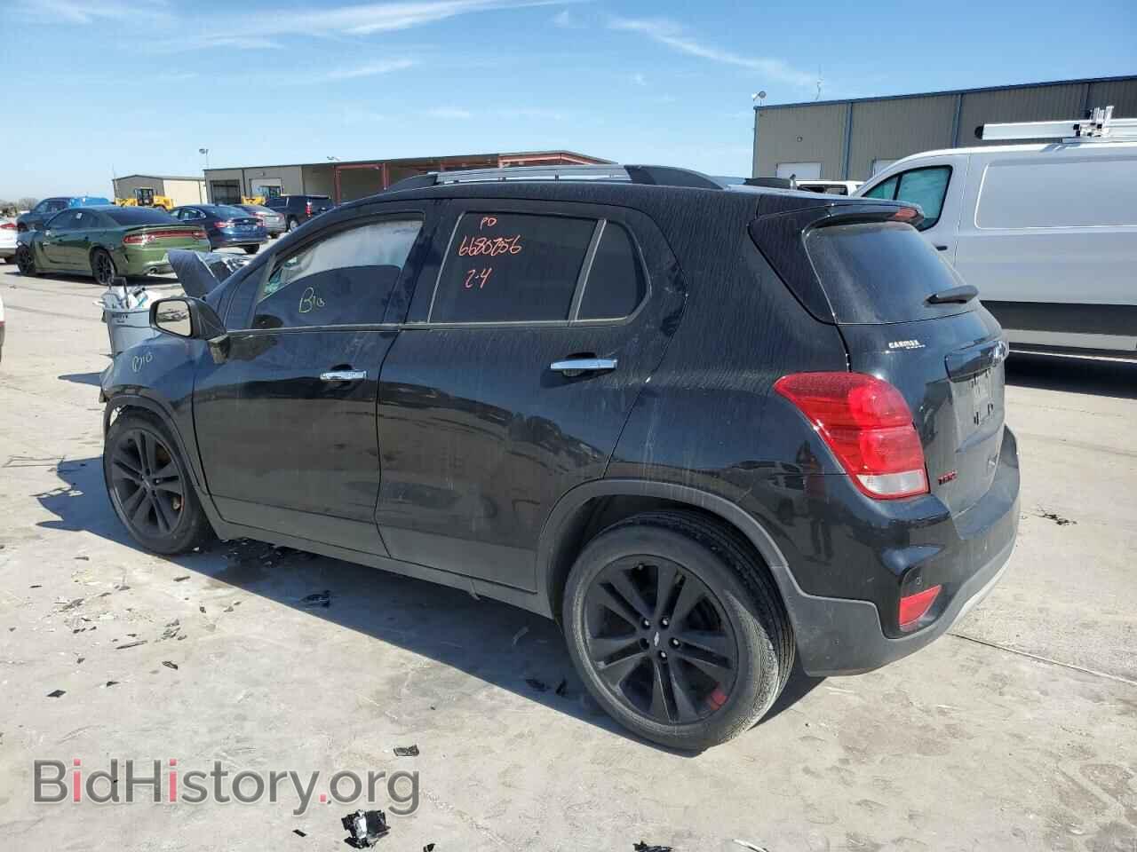 2018 CHEVROLET TRAX - VIN: 3GNCJLSB0JL223550 - Фото 2