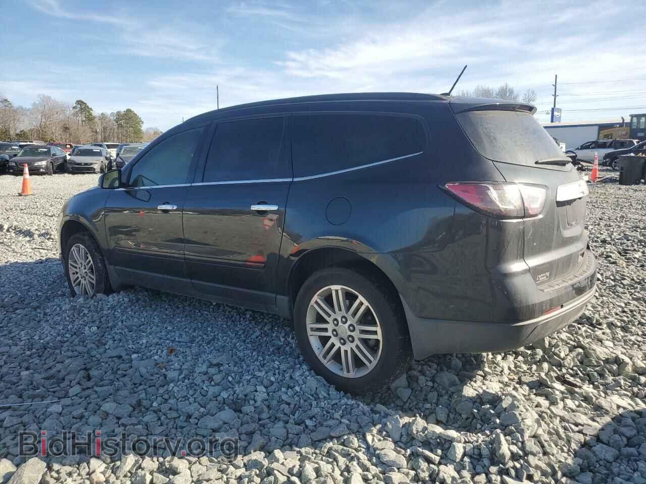 2013 CHEVROLET TRAVERSE - VIN: 1GNKRGKDXDJ101285 - Фото 2