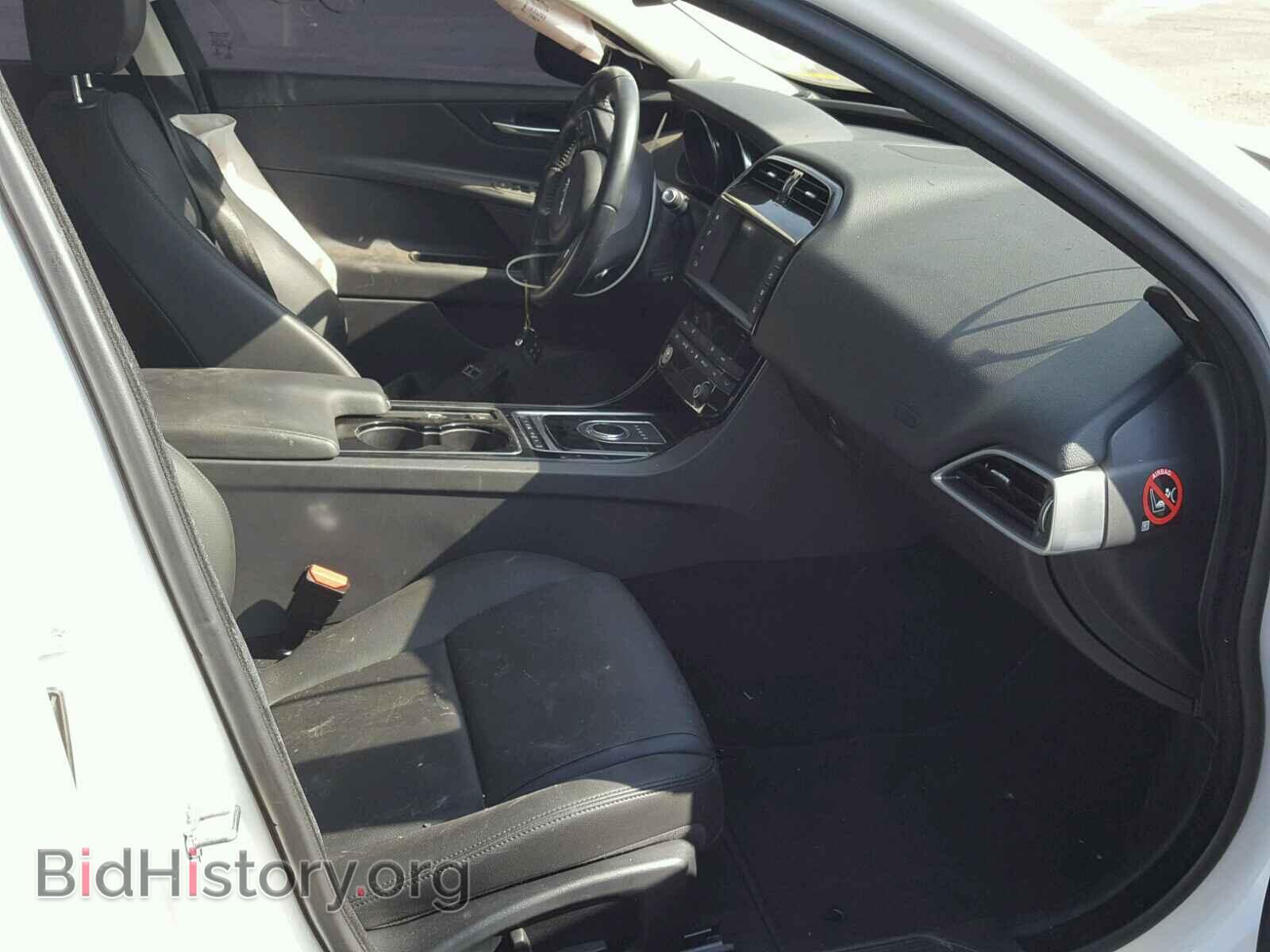 2017 JAGUAR XE - VIN: SAJAR4BG0HA975469 - Фото 5