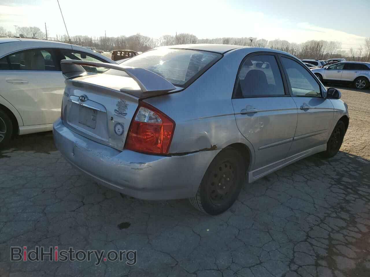 2006 KIA SPECTRA - VIN: KNAFE122365218295 - Фото 3