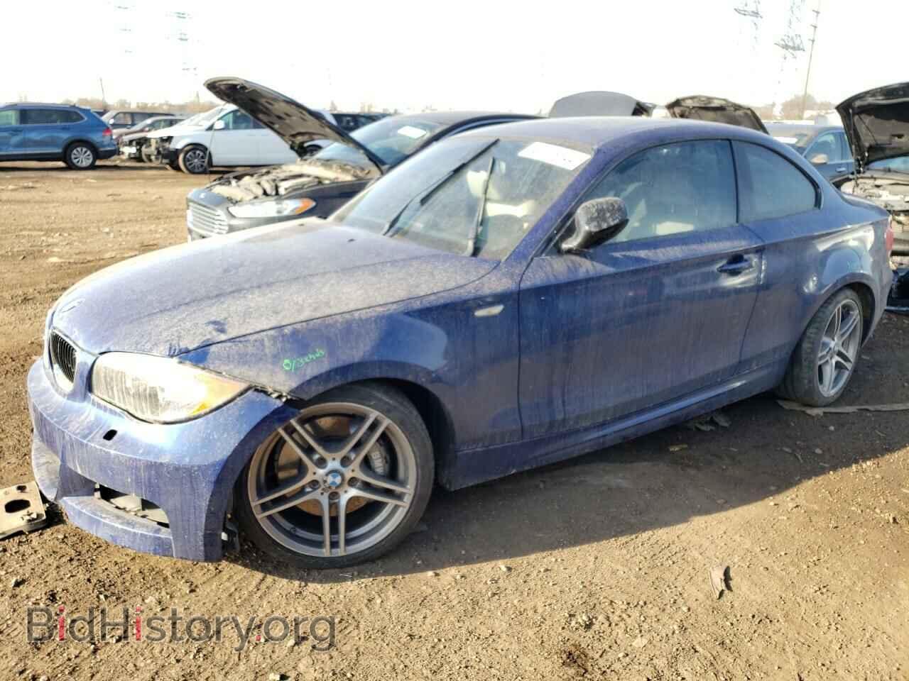Фотография WBAUC9C52DVY60136 - BMW 1 SERIES 2013