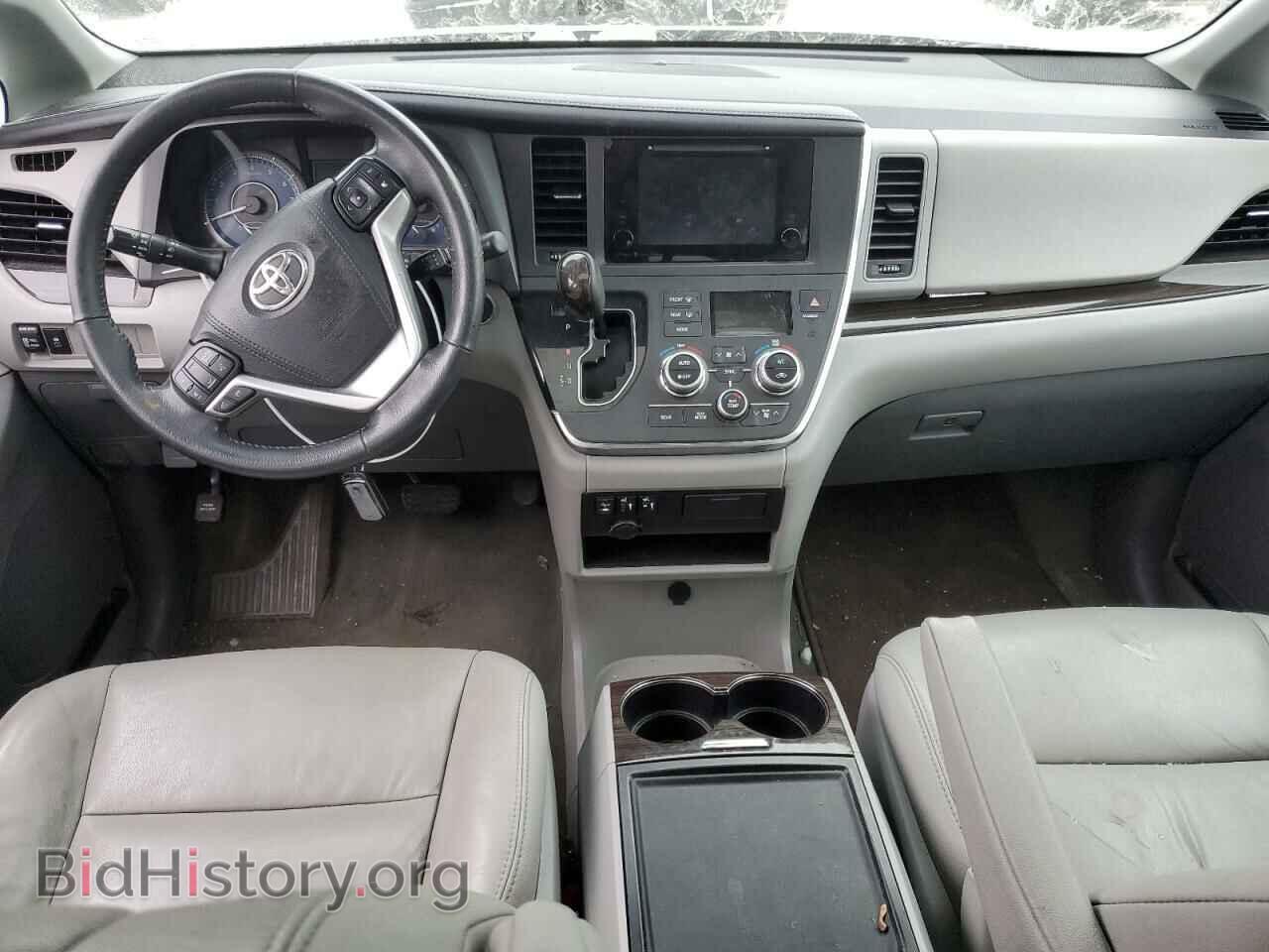2017 TOYOTA All Models - VIN: 5TDYZ3DC6HS814550 - Фото 8
