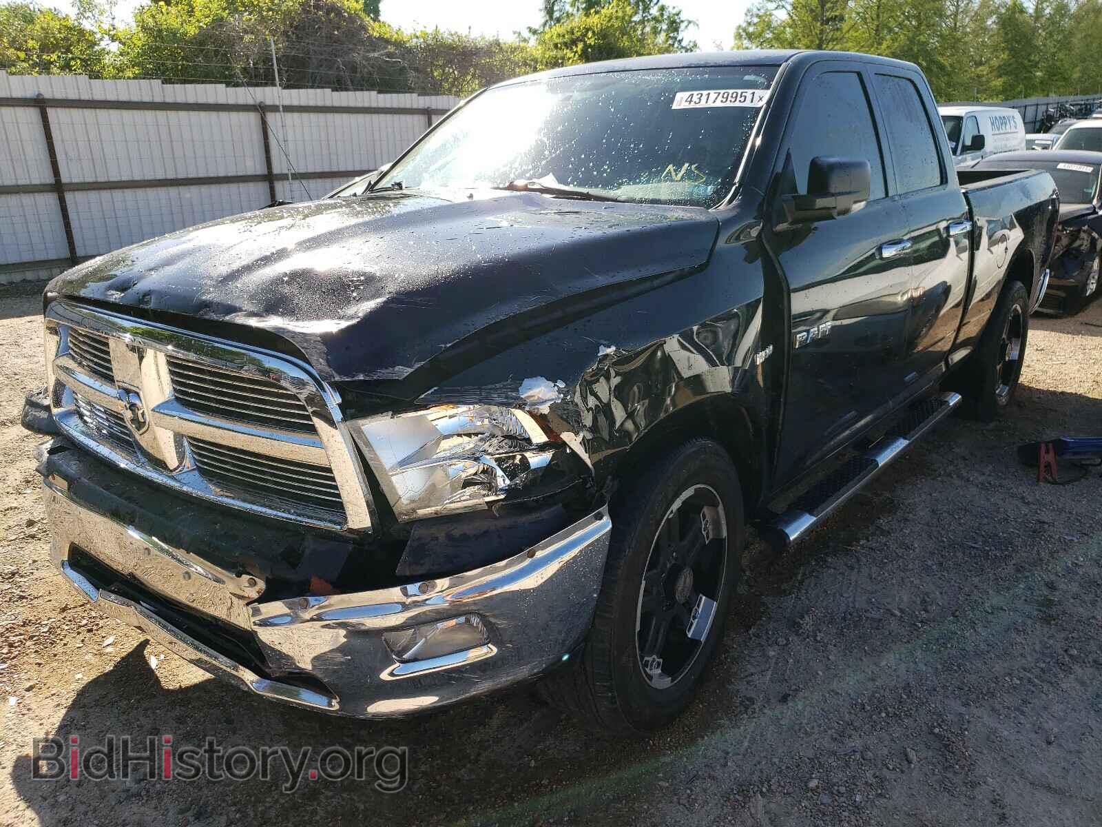 2010 DODGE RAM 1500 - VIN: 1D7RB1GT2AS125875 - Фото 2