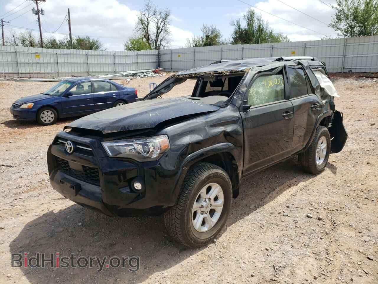 2021 TOYOTA 4RUNNER - VIN: JTEMU5JR2M5895575 - Фото 2