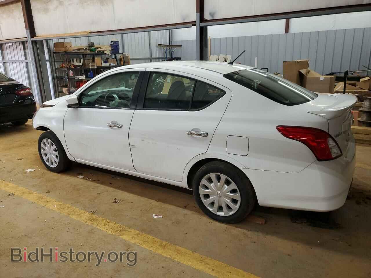 2019 NISSAN VERSA - VIN: 3N1CN7AP1KL855334 - Фото 2