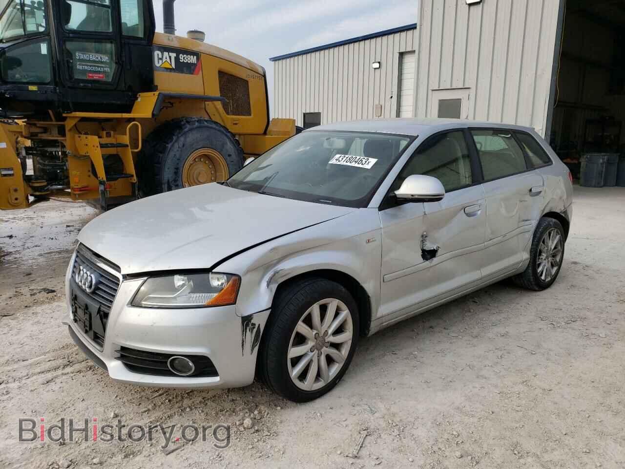 Фотография WAUBFAFM9AA160426 - AUDI A3 2010