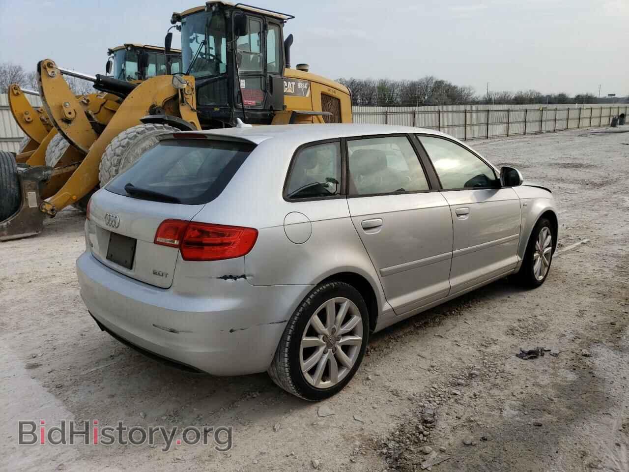 2010 AUDI A3 - VIN: WAUBFAFM9AA160426 - Фото 3